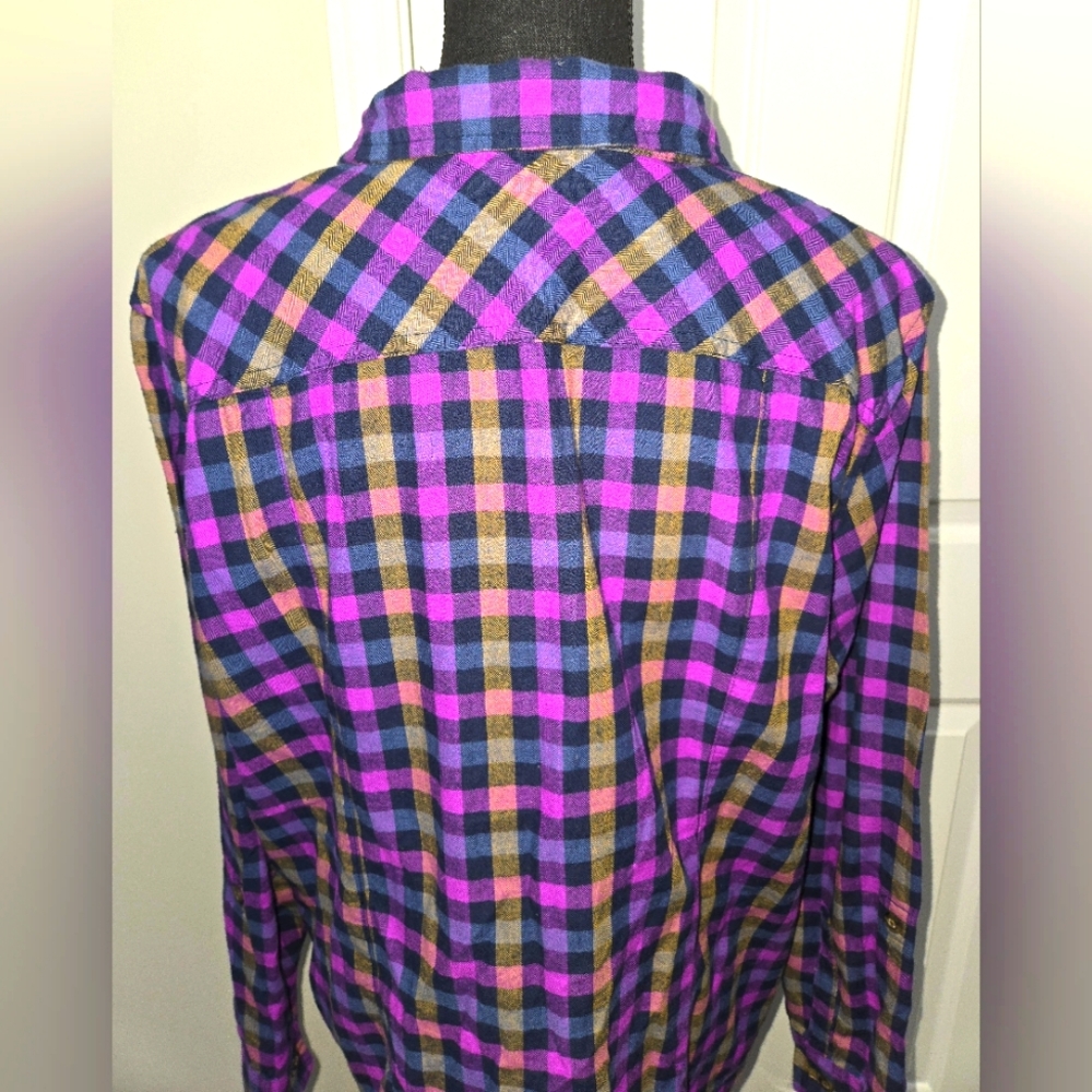 Eddie Bauer Women's Plaid Purple & Blue Button-Up Shirt - Picture 5 of 7